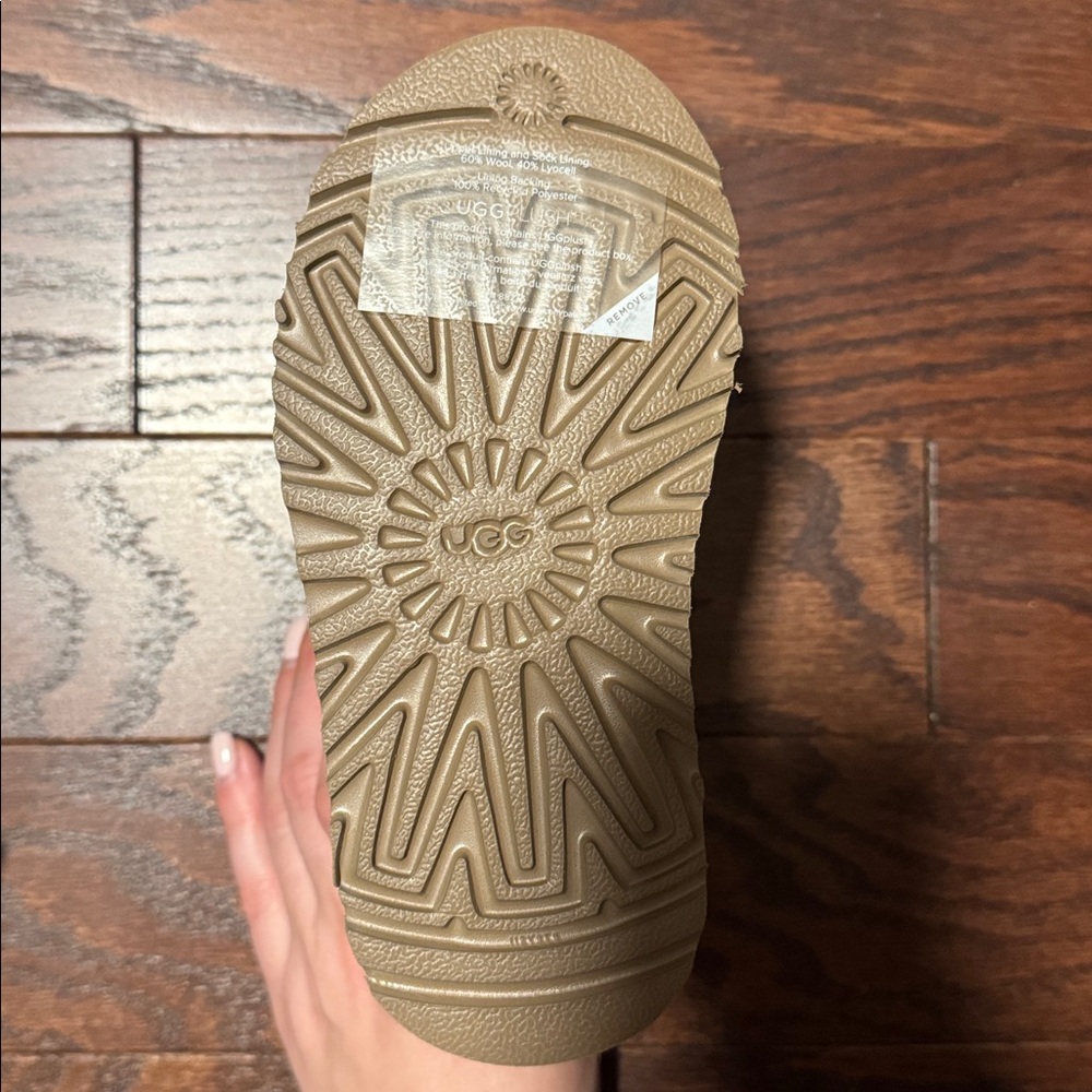 Tan Kids UGG Boots - Picture 4 of 4